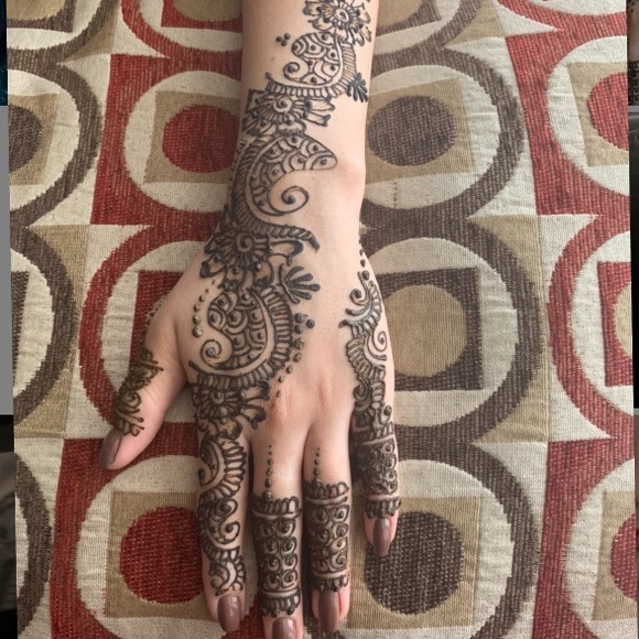 Henna Art - Picture 4 of 7